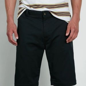Volcom NWT Men’s 36 Shorts, 22” Knee Length, VMonty Stretch relaxed fit shorts